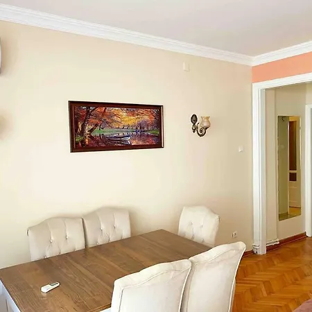 3+1 Sisli Square Central House اسطنبول