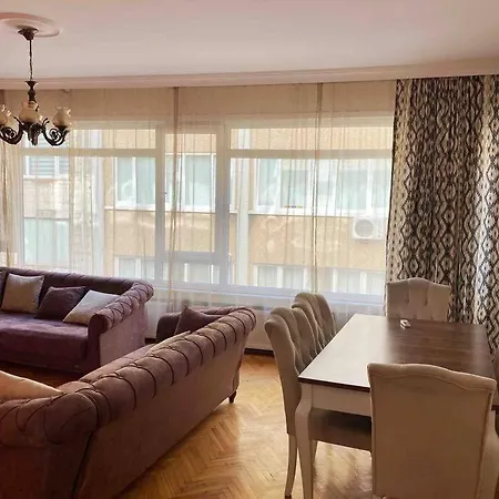 3+1 Sisli Square Central House Стамбул